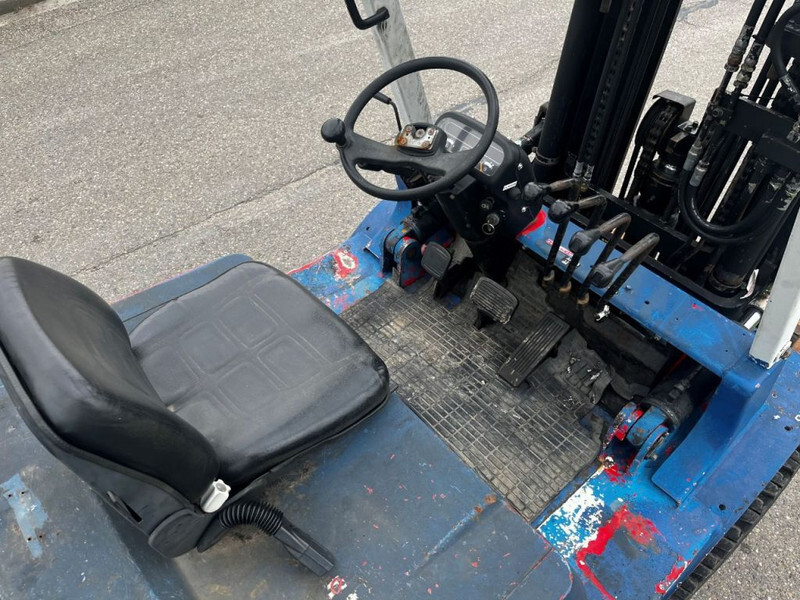 Diesel forklift Mitsubishi FD40: picture 12