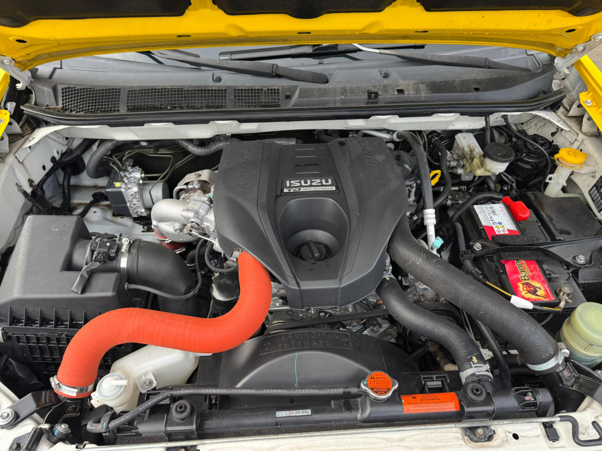 Pickup truck ISUZU ATF S86 2.5Diesel 4x4: picture 14