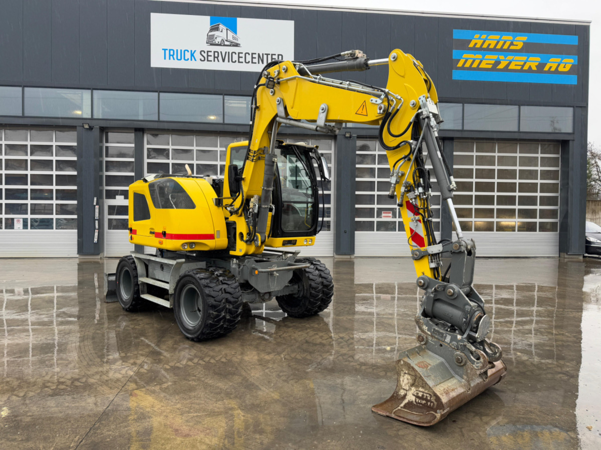 LIEBHERR 910 Compact Litronic Powertilt - Wheel excavator: picture 2 LIEBHERR 910 Compact Litronic Powertilt - Wheel excavator: picture 2