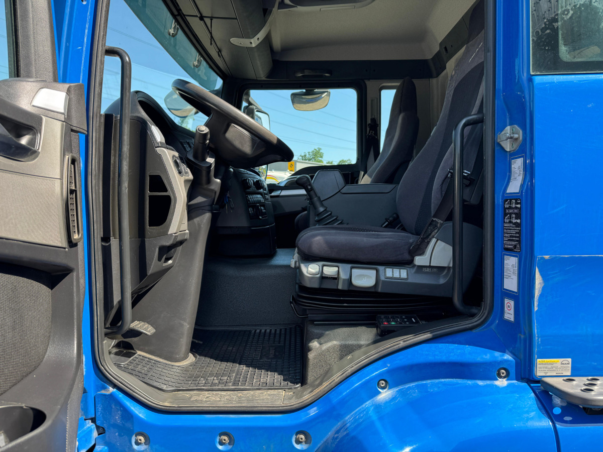 Cab chassis truck MAN TGS 26.440 6x2/4 Fahrgestell: picture 10