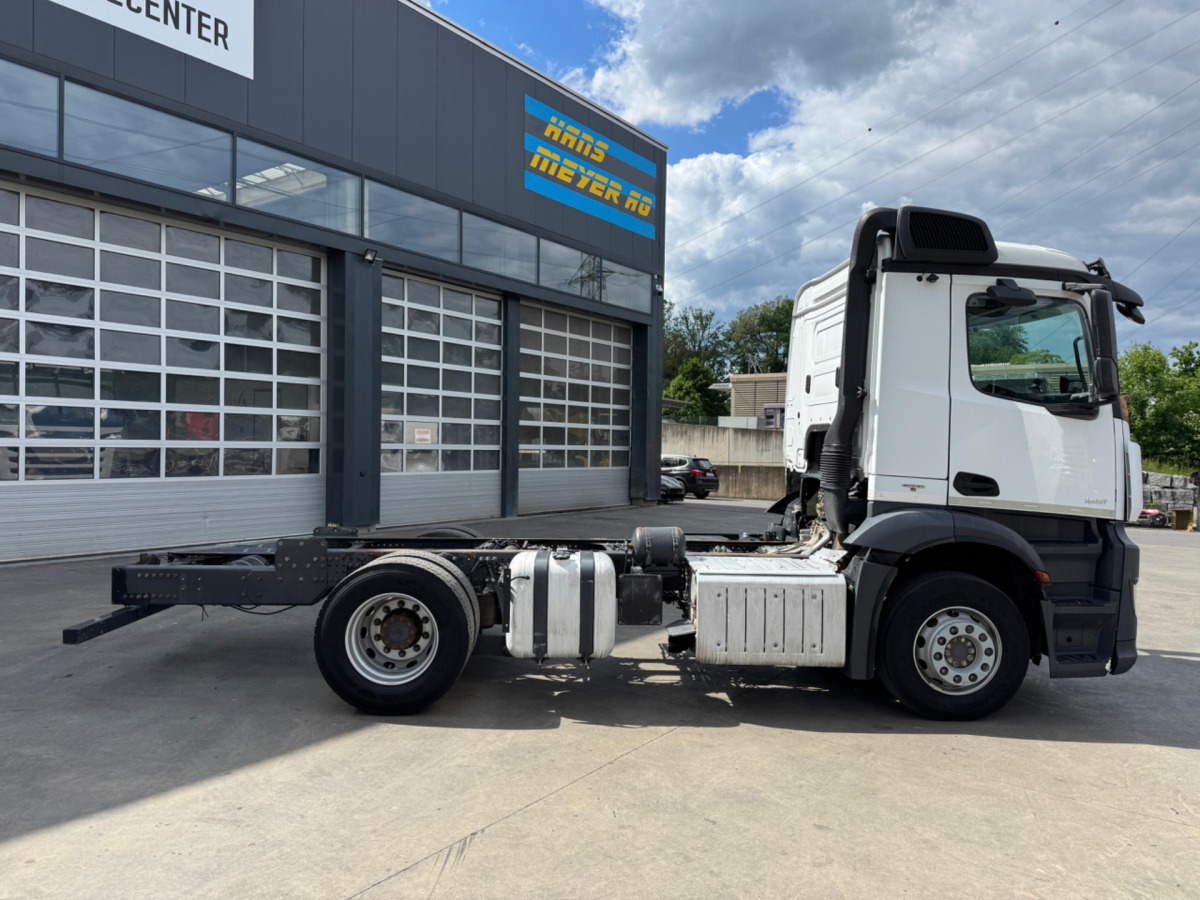 MERCEDES Antos 1851 4x2 - Cab chassis truck: picture 4 MERCEDES Antos 1851 4x2 - Cab chassis truck: picture 4