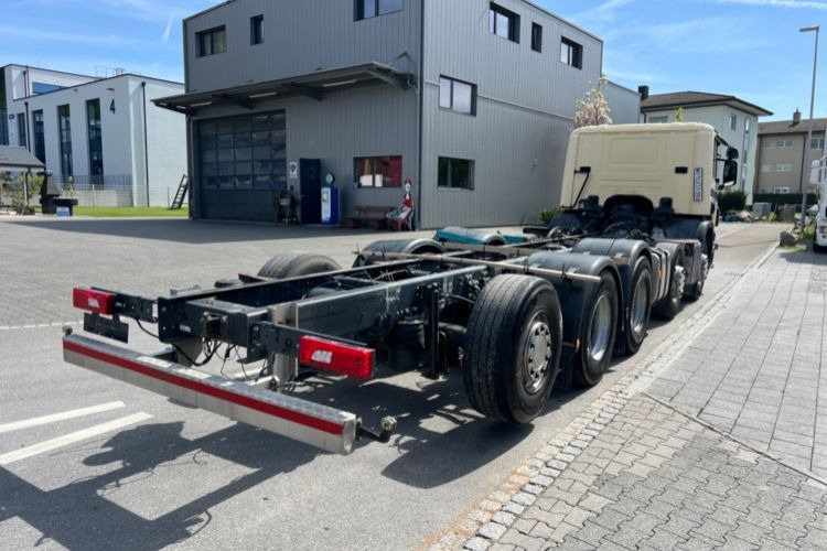 Scania P450 10x4 - Cab chassis truck: picture 5 Scania P450 10x4 - Cab chassis truck: picture 5