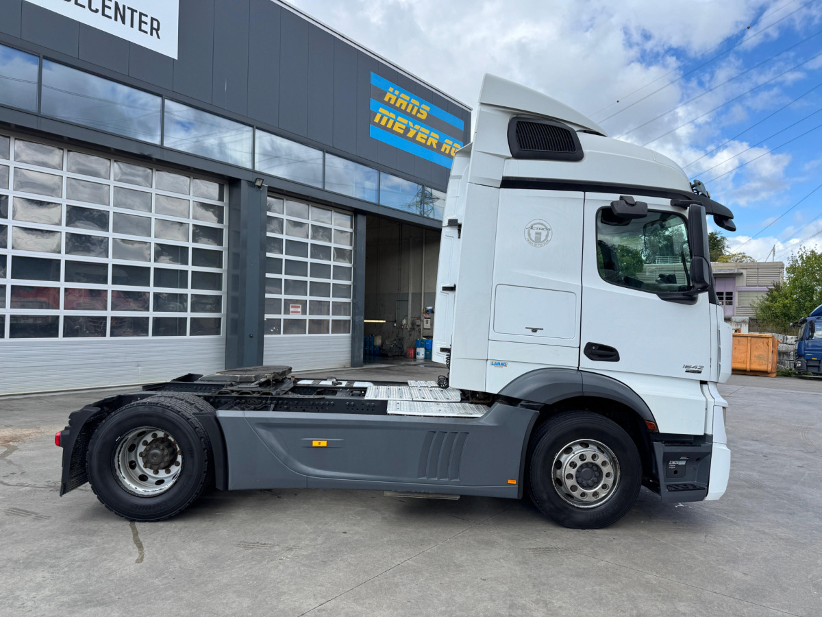 MERCEDES Actros 1842 4x2 - Tractor unit: picture 4 MERCEDES Actros 1842 4x2 - Tractor unit: picture 4
