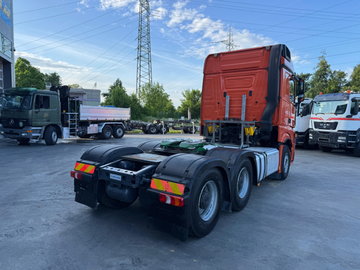 MERCEDES Actros 3358 6x4 120T - Tractor unit: picture 5 MERCEDES Actros 3358 6x4 120T - Tractor unit: picture 5