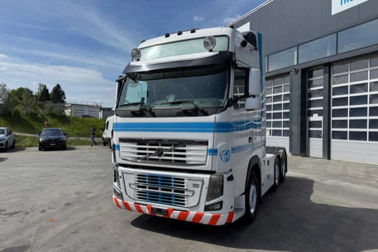 Volvo FH16-750 6x2 - Tractor unit: picture 1 Volvo FH16-750 6x2 - Tractor unit: picture 1