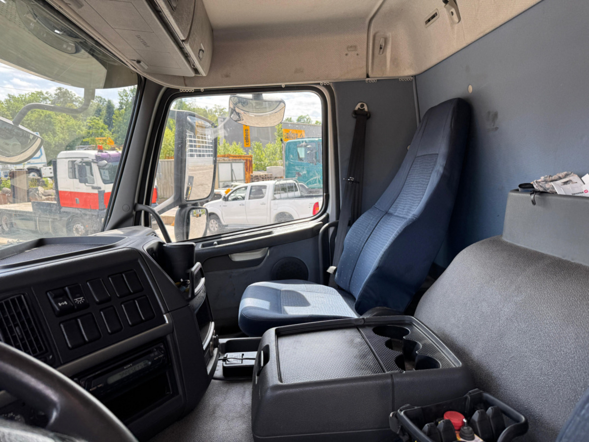 Crane truck VOLVO FM-400 4x2 Bonfiglioli 15000-4: picture 14