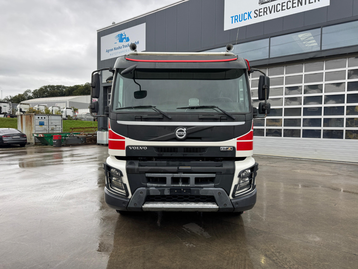 VOLVO FMX-540 10x4 - Cab chassis truck: picture 2 VOLVO FMX-540 10x4 - Cab chassis truck: picture 2