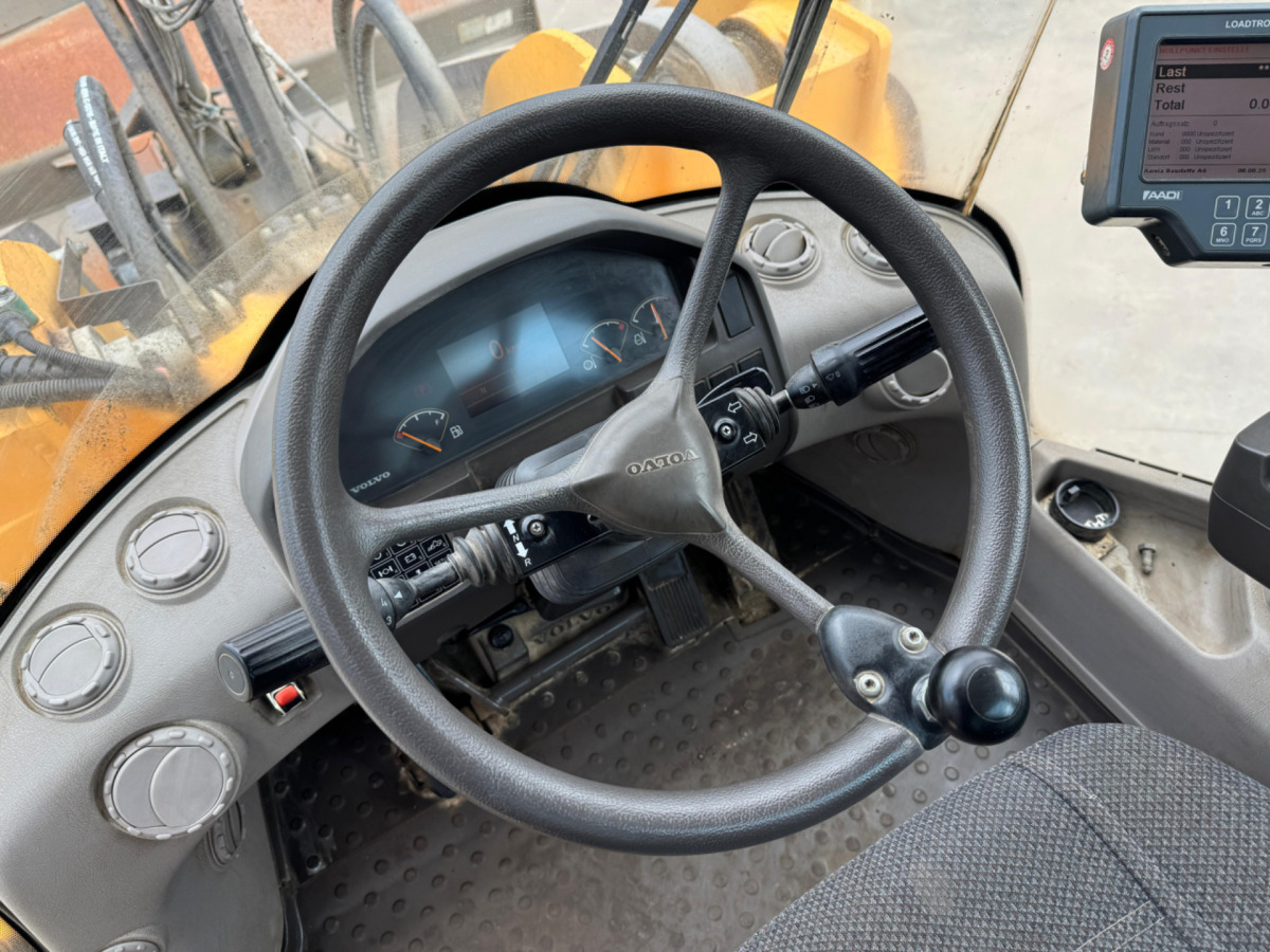 Wheel loader VOLVO L180G: picture 18 Wheel loader VOLVO L180G: picture 18