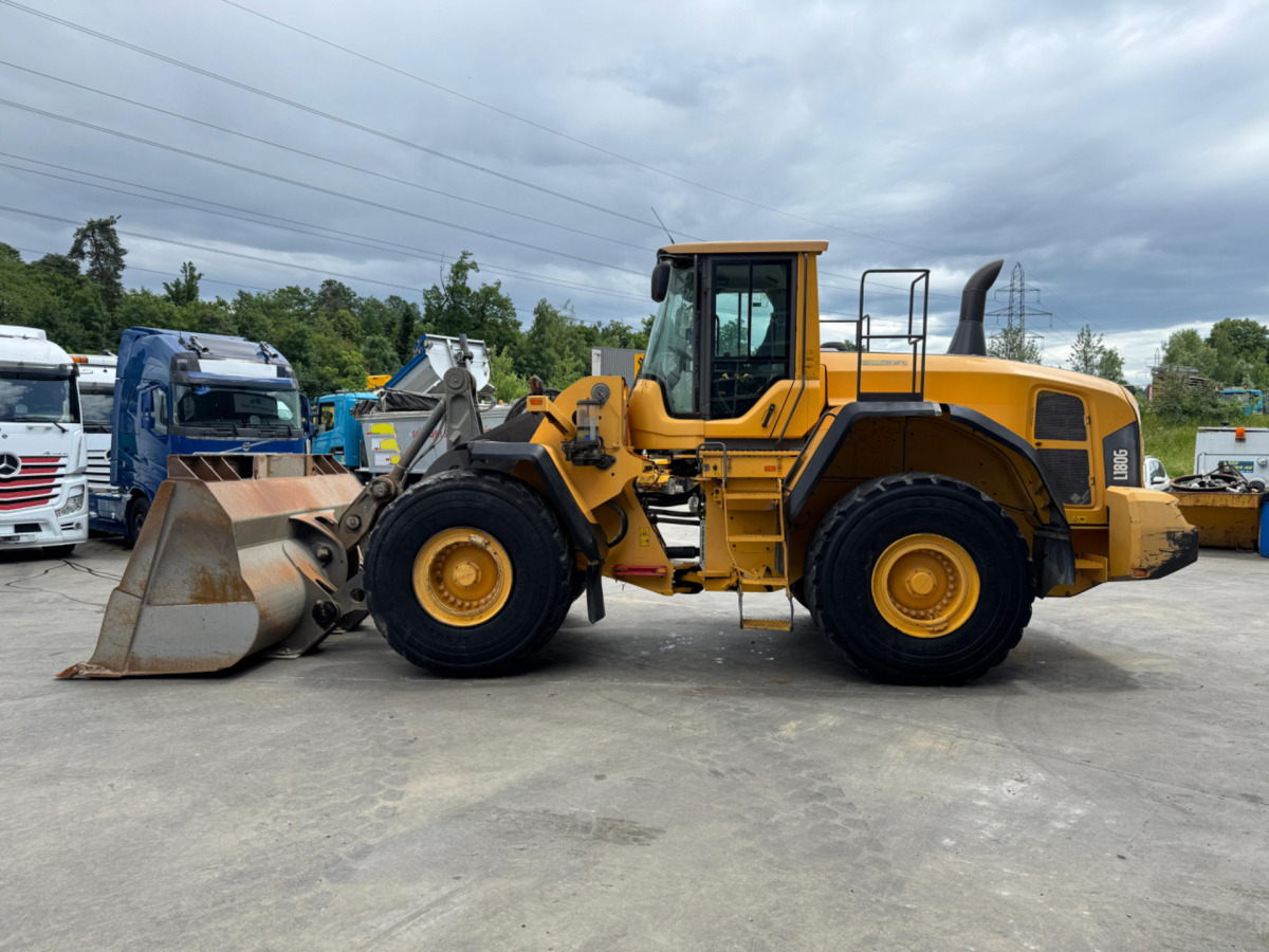 VOLVO L180G - Wheel loader: picture 1 VOLVO L180G - Wheel loader: picture 1