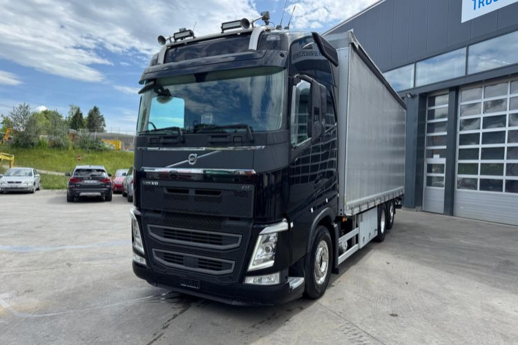 Volvo FH-540 6x2 - Curtainsider truck: picture 1 Volvo FH-540 6x2 - Curtainsider truck: picture 1