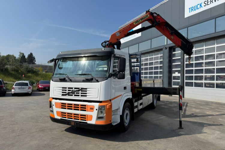 Volvo FM-300 4x2 Palfinger 16502-5 - Crane truck: picture 1 Volvo FM-300 4x2 Palfinger 16502-5 - Crane truck: picture 1