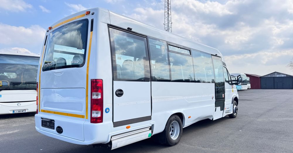 Irisbus Iveco / DURISOTTI / -28miejsc /euro5/ mała klima / winda / 114000 zł netto - Other machinery: picture 4 Irisbus Iveco / DURISOTTI / -28miejsc /euro5/ mała klima / winda / 114000 zł netto - Other machinery: picture 4
