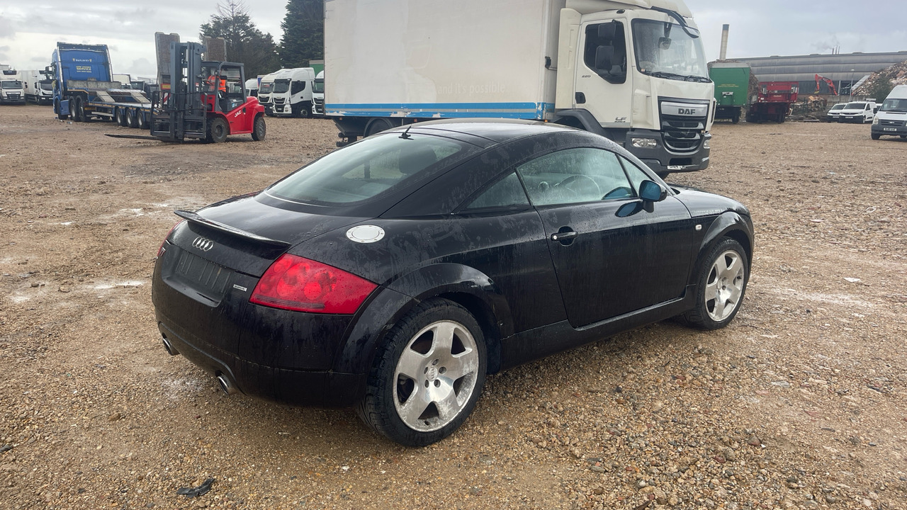 AUDI TT - Car: picture 4 AUDI TT - Car: picture 4