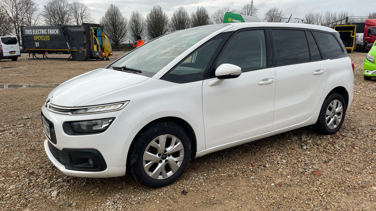 CITROEN GRAND C4 PICASSO 1.6 BLUE HDI 100PS - Car: picture 2 CITROEN GRAND C4 PICASSO 1.6 BLUE HDI 100PS - Car: picture 2