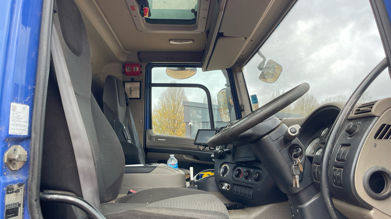 DAF CF 85.360 - Hook lift truck: picture 5 DAF CF 85.360 - Hook lift truck: picture 5