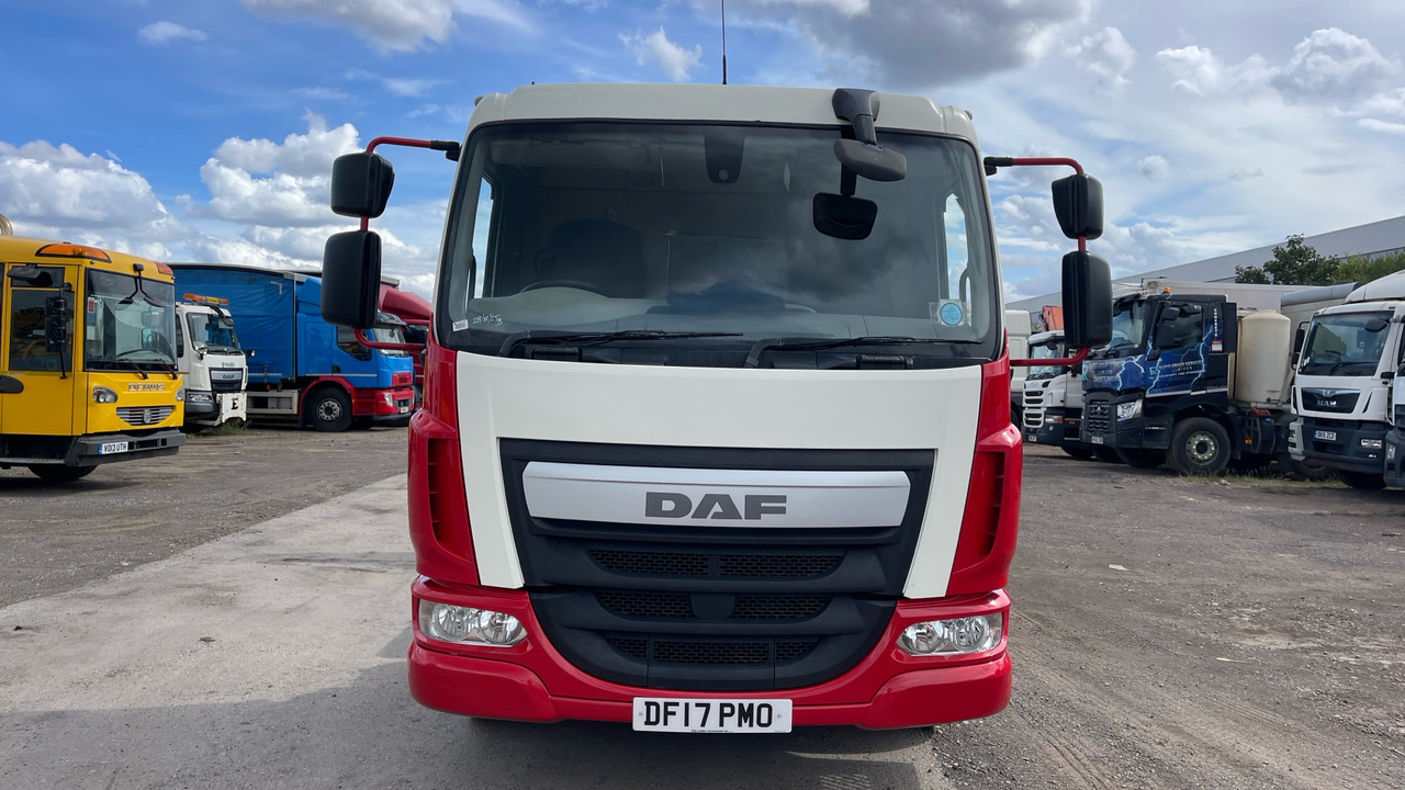 Tow truck DAF LF 150: picture 13