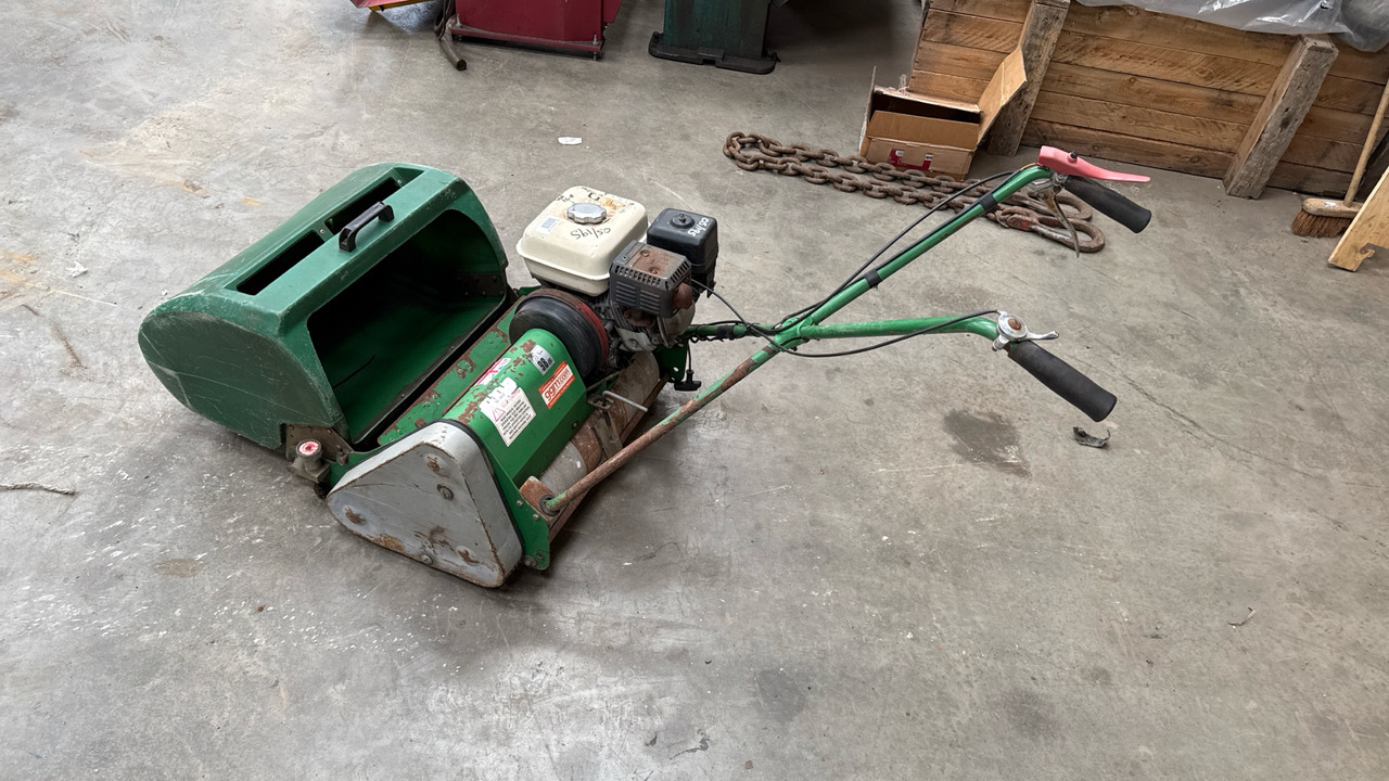 DENNIS FT 510 PEDESTRIAN CYLINDER MOWER WITH 9K UNIT AND GRASS BOX - Garden mower: picture 3 DENNIS FT 510 PEDESTRIAN CYLINDER MOWER WITH 9K UNIT AND GRASS BOX - Garden mower: picture 3