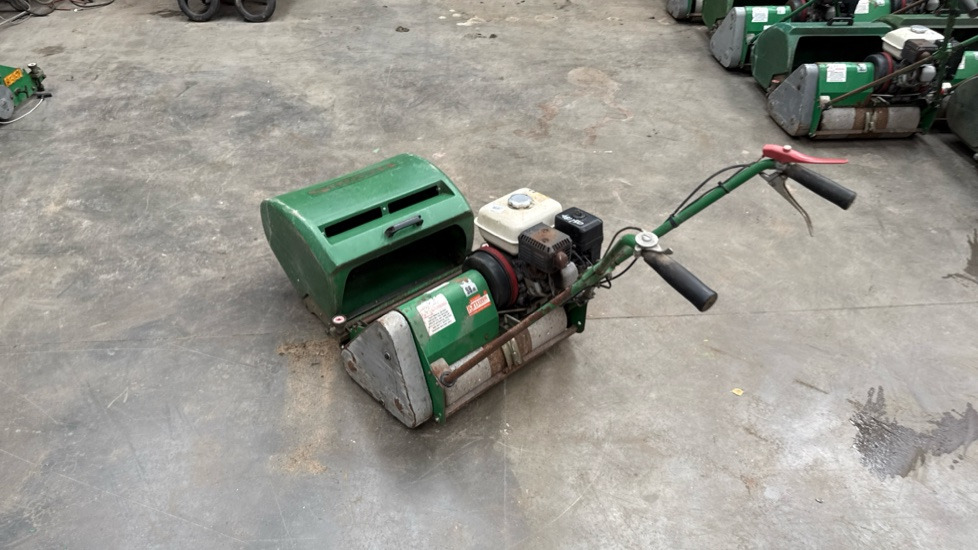 DENNIS FT510 PEDESTRIAN CYLINDER MOWER WITH 9K UNIT AND GRASS BOX - Garden mower: picture 1 DENNIS FT510 PEDESTRIAN CYLINDER MOWER WITH 9K UNIT AND GRASS BOX - Garden mower: picture 1