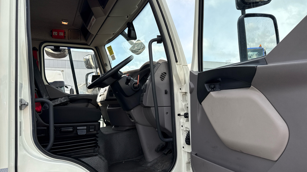 Daf LF 260 - Box truck: picture 5 Daf LF 260 - Box truck: picture 5