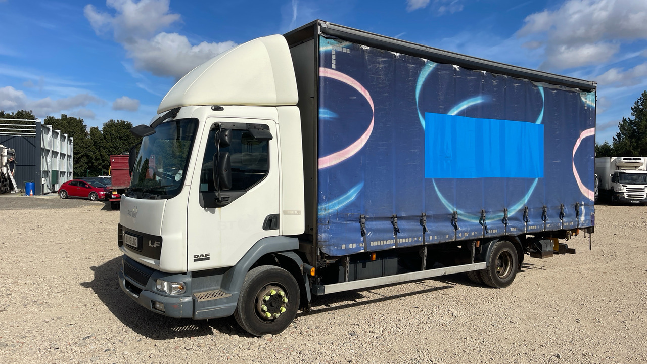 Daf LF 45.170 - Curtainsider truck: picture 2 Daf LF 45.170 - Curtainsider truck: picture 2