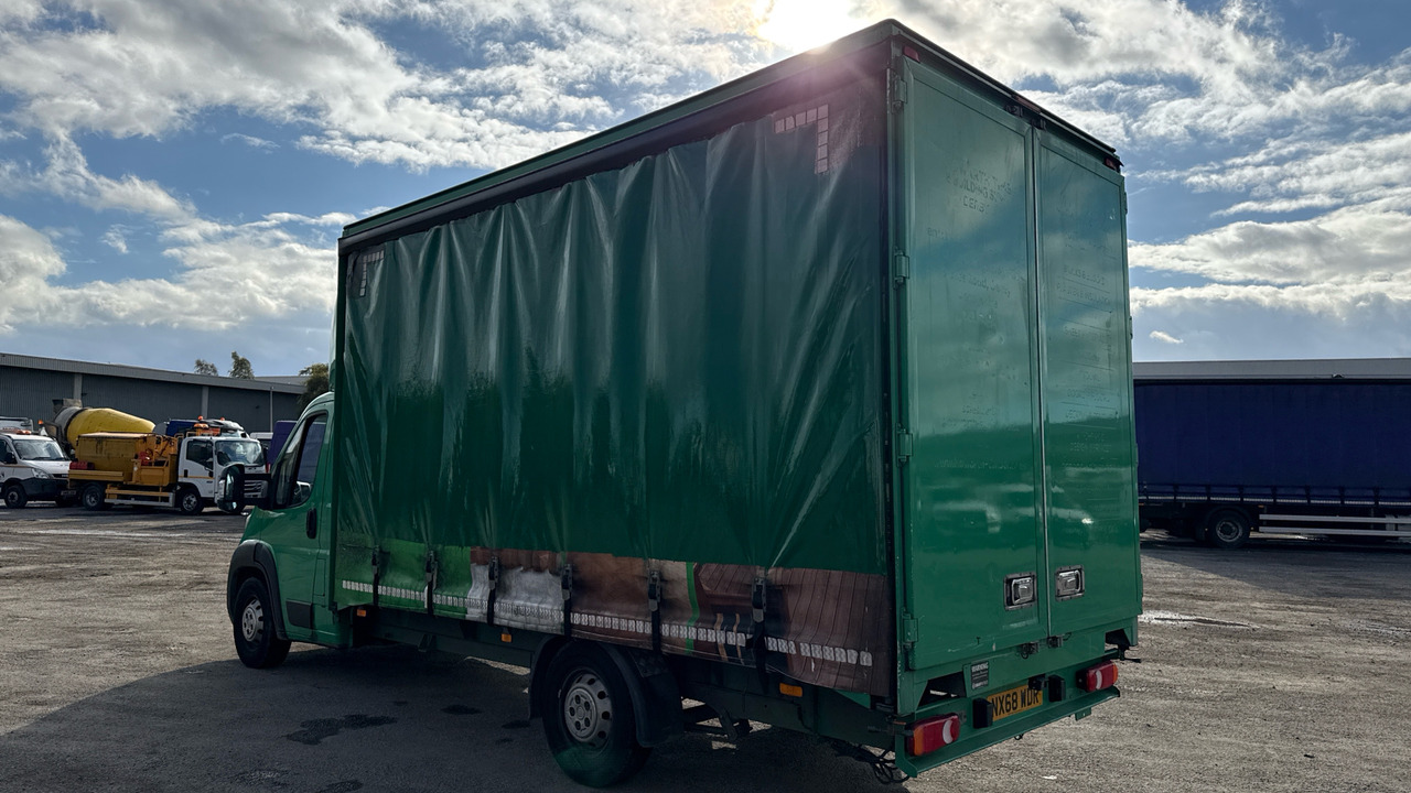 FIAT DUCATO 35 II 2.3 MULTIJET 130PS - Curtain side van: picture 3 FIAT DUCATO 35 II 2.3 MULTIJET 130PS - Curtain side van: picture 3