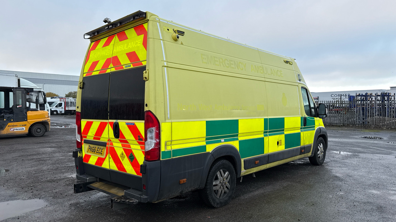 FIAT DUCATO 42 MULTIJET II - Ambulance: picture 4 FIAT DUCATO 42 MULTIJET II - Ambulance: picture 4