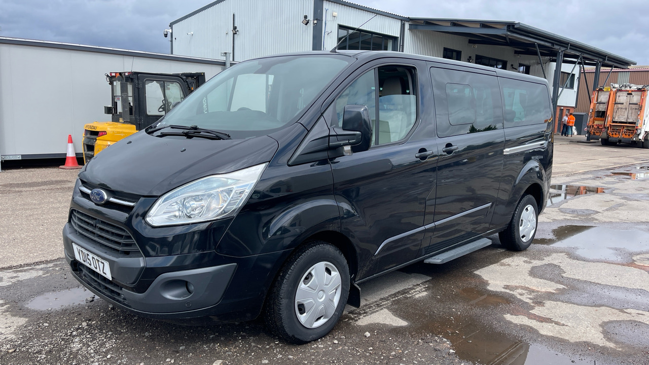 FORD TOURNEO CUSTOM 300 2.2 TDCi 125PS - Minibus, Passenger van: picture 2 FORD TOURNEO CUSTOM 300 2.2 TDCi 125PS - Minibus, Passenger van: picture 2