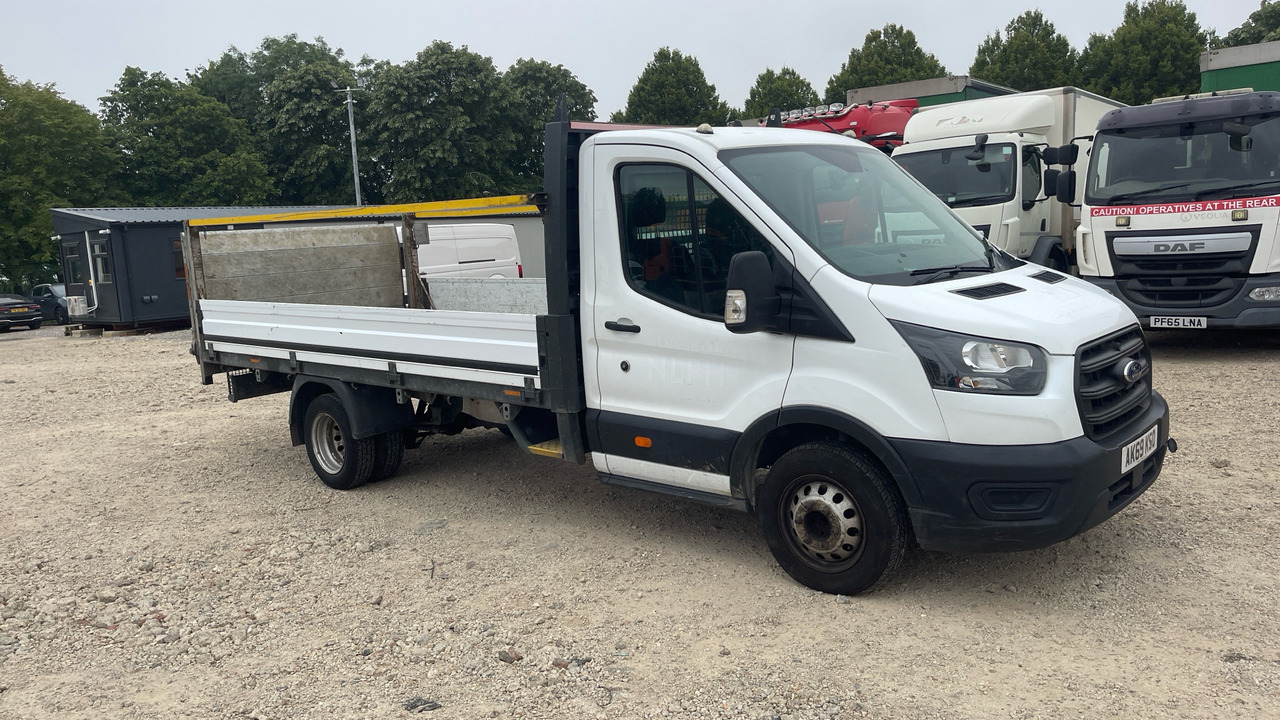 FORD TRANSIT 350 2.0 ECOBLUE 130PS - Flatbed van: picture 1 FORD TRANSIT 350 2.0 ECOBLUE 130PS - Flatbed van: picture 1