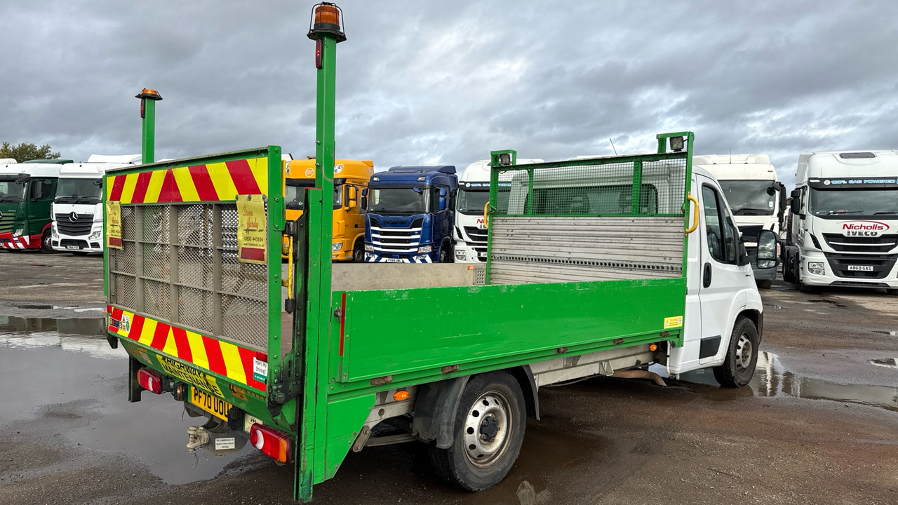 Fiat Ducato 35 MAXI 2.3 MULTIJET 140PS - Flatbed van: picture 4 Fiat Ducato 35 MAXI 2.3 MULTIJET 140PS - Flatbed van: picture 4