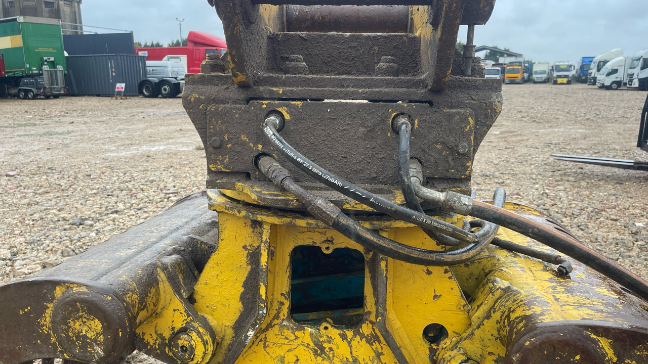 GRAB BUCKET - Construction equipment: picture 5 GRAB BUCKET - Construction equipment: picture 5