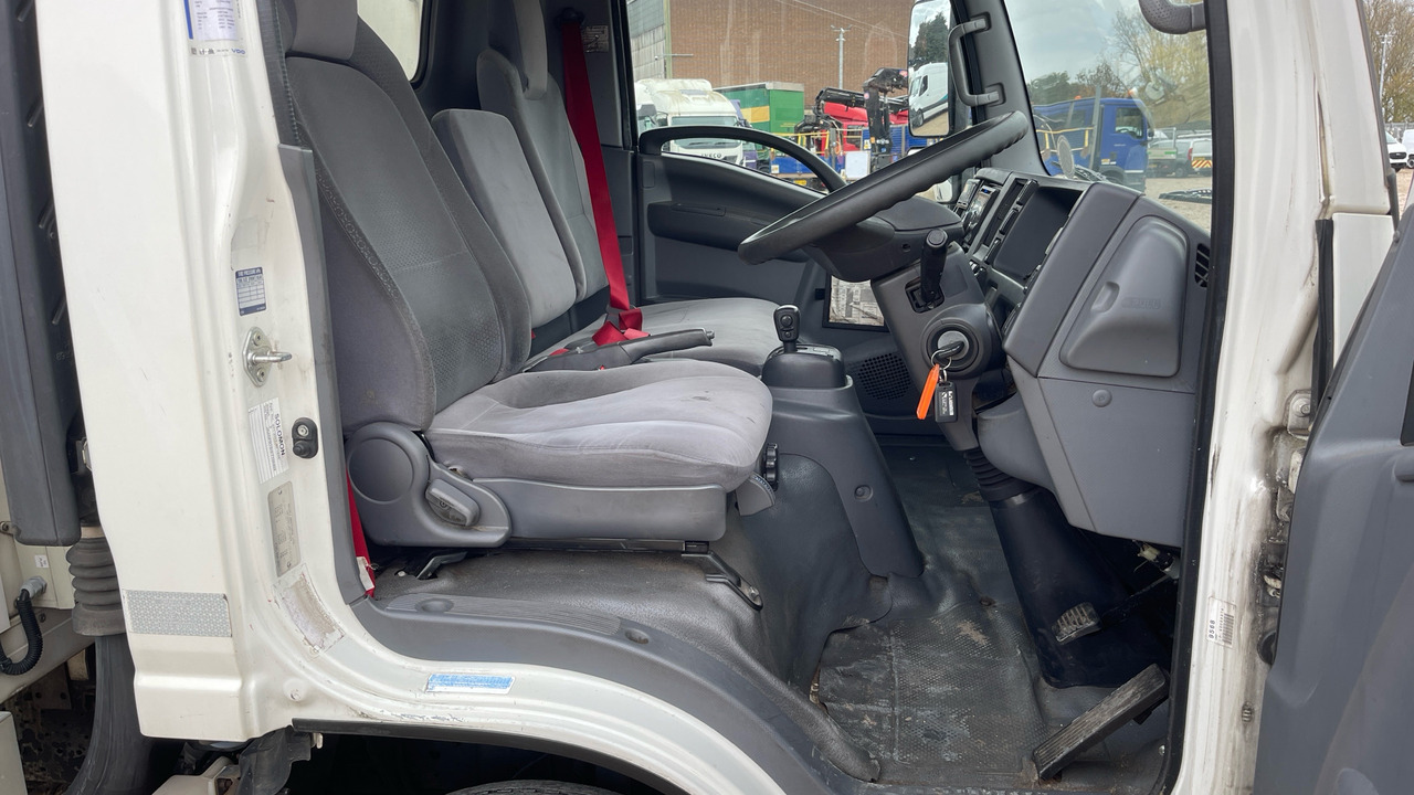 ISUZU FORWARD N75.190 - Refrigerator truck: picture 5 ISUZU FORWARD N75.190 - Refrigerator truck: picture 5