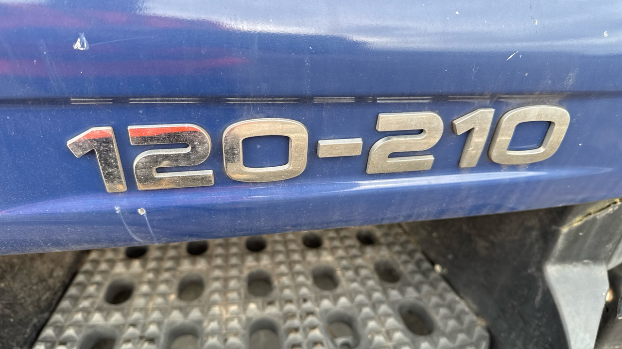 Curtainsider truck IVECO EUROCARGO  120-210: picture 18