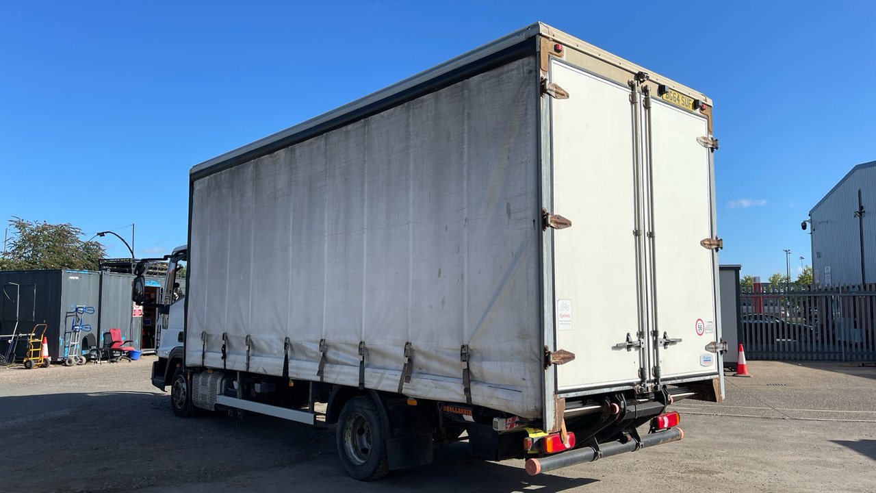 IVECO EUROCARGO 75E - Curtainsider truck: picture 3 IVECO EUROCARGO 75E - Curtainsider truck: picture 3