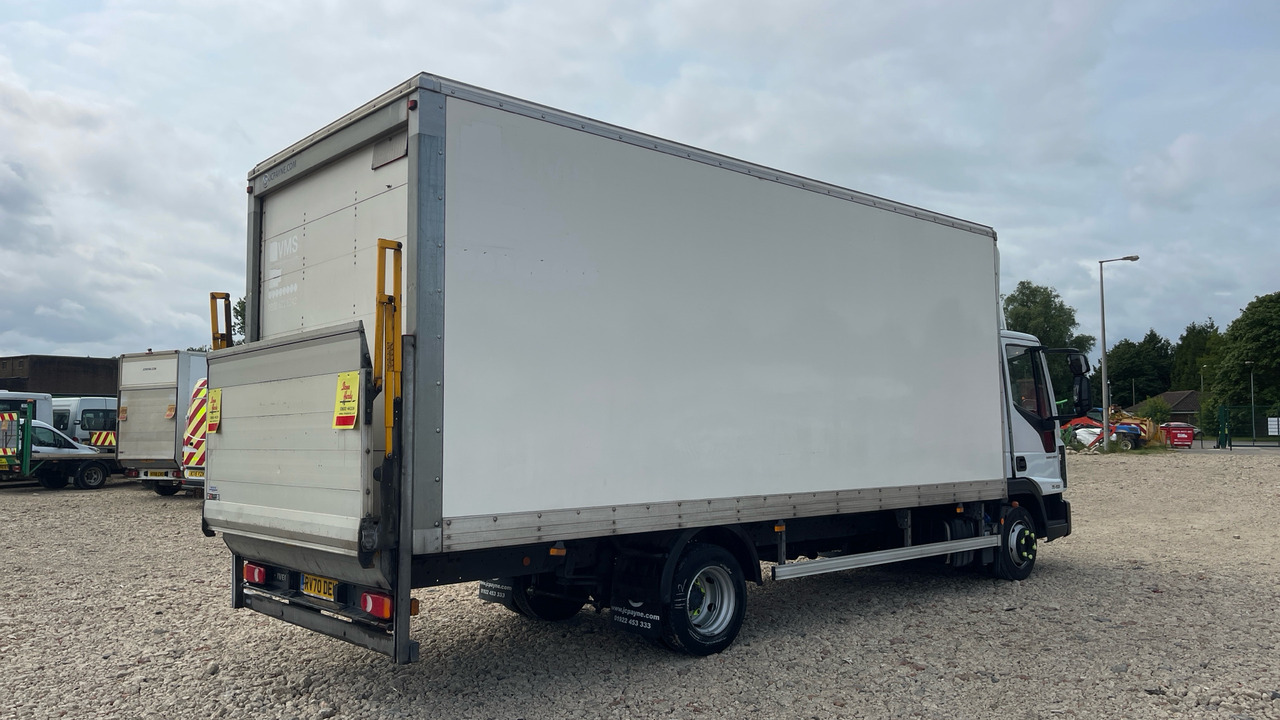 Iveco Eurocargo 75-160 - Box truck: picture 4 Iveco Eurocargo 75-160 - Box truck: picture 4