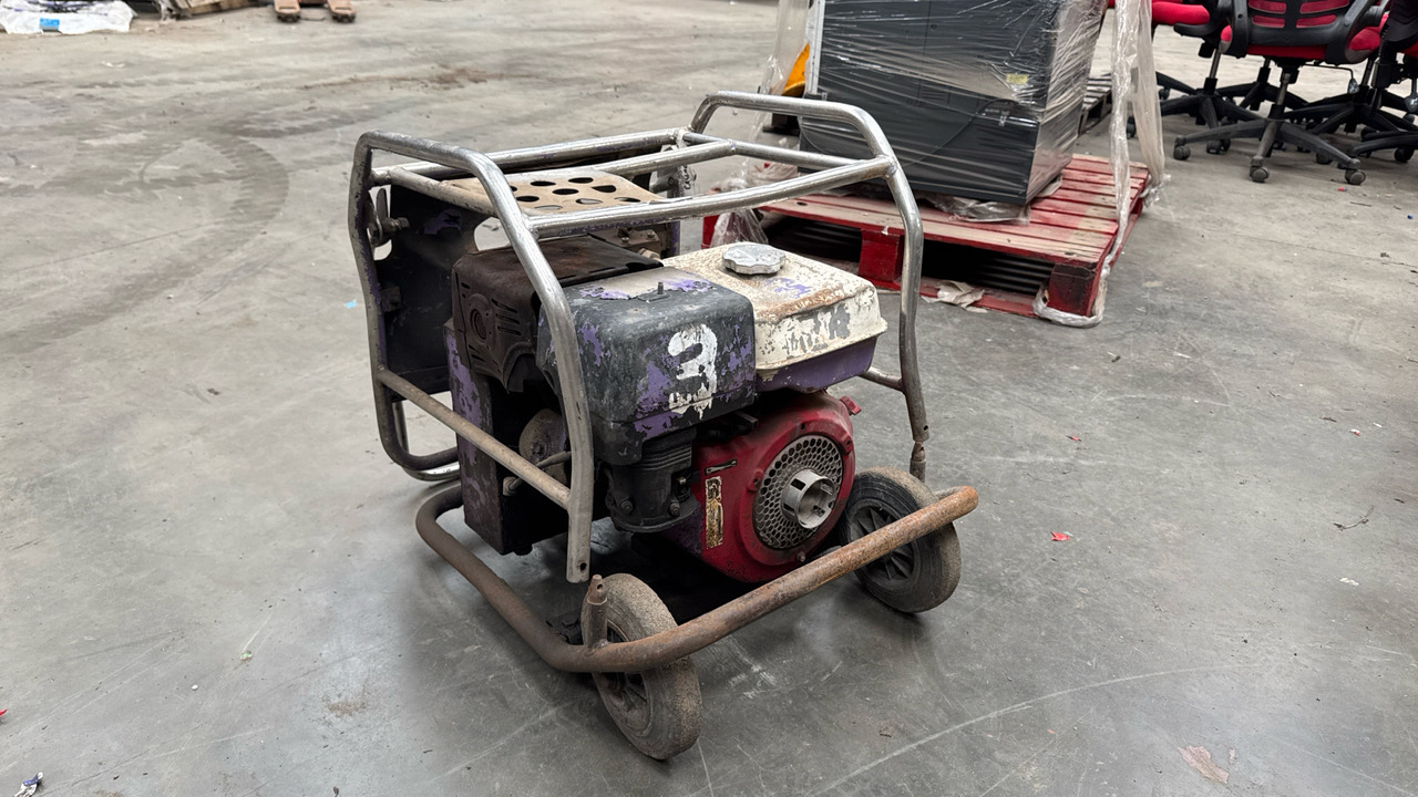 JCB BEAVER - Construction equipment: picture 2 JCB BEAVER - Construction equipment: picture 2