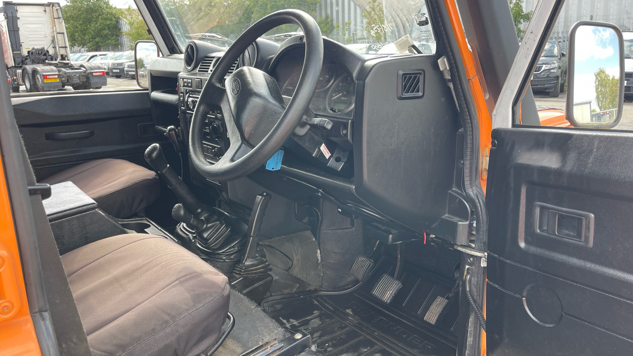 LAND ROVER DEFENDER 110 TDCi - Car: picture 5 LAND ROVER DEFENDER 110 TDCi - Car: picture 5