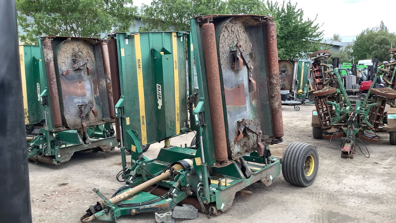 MAJOR 18000GR TRAILER FINISHING MOWER 13/439 - Construction equipment: picture 2 MAJOR 18000GR TRAILER FINISHING MOWER 13/439 - Construction equipment: picture 2