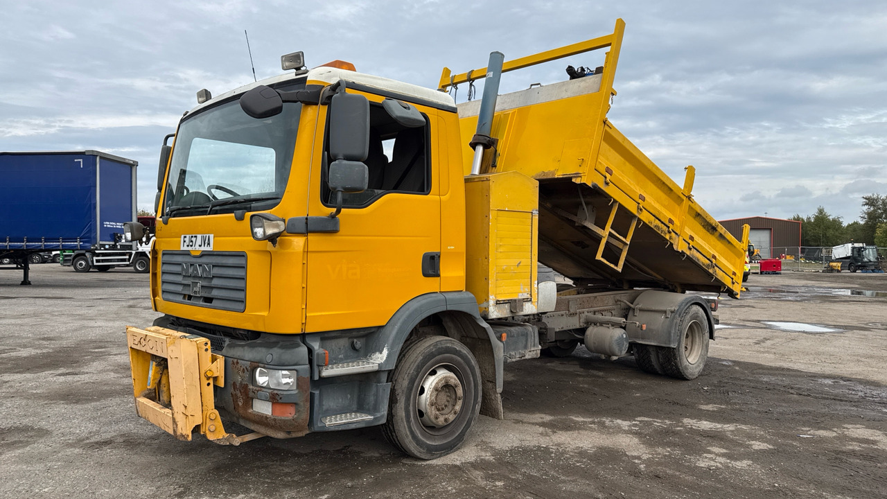 MAN TGM 15.240 - Tipper: picture 2 MAN TGM 15.240 - Tipper: picture 2