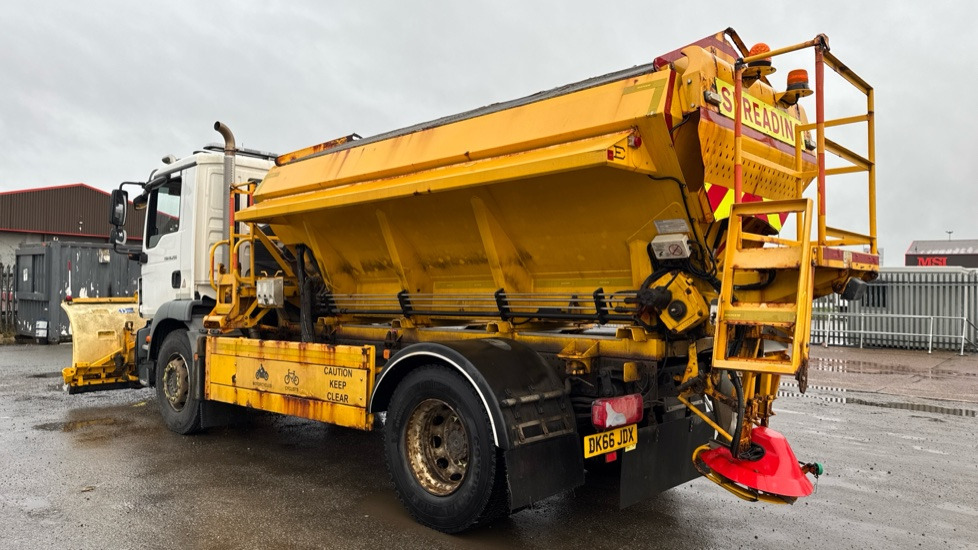 MAN TGM 18.250 EURO 6 - Snow removal vehicle: picture 3 MAN TGM 18.250 EURO 6 - Snow removal vehicle: picture 3