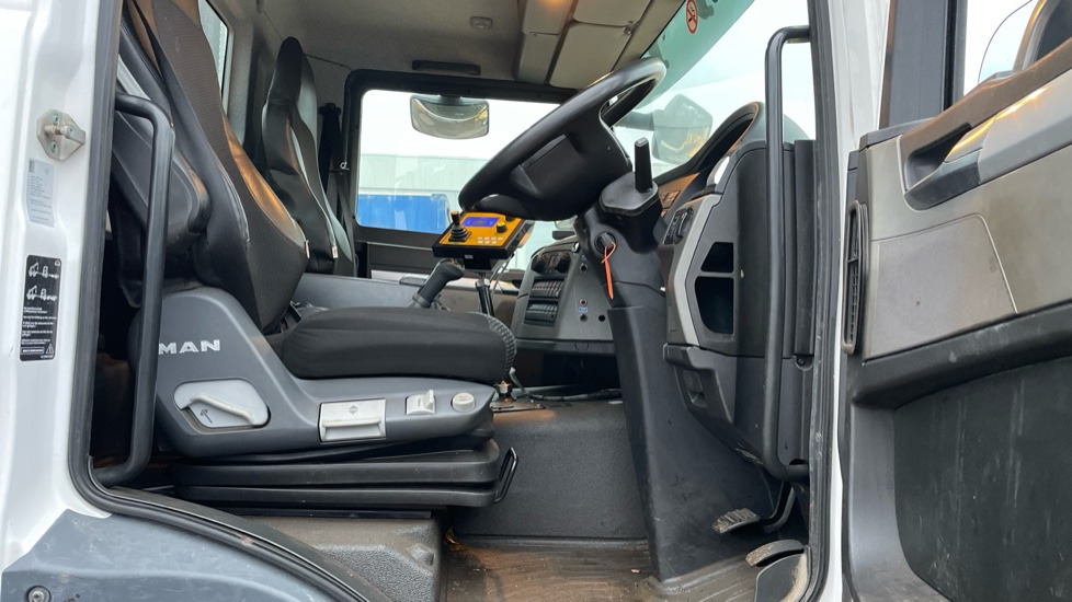 MAN TGM 18.250 EURO 6 - Snow removal vehicle: picture 5 MAN TGM 18.250 EURO 6 - Snow removal vehicle: picture 5