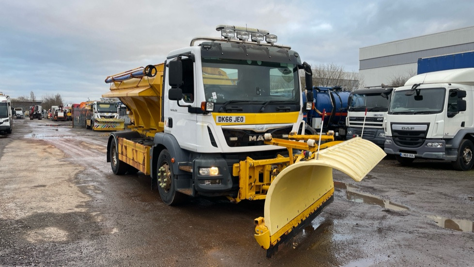 MAN TGM 18.250 EURO 6 - Snow removal vehicle: picture 1 MAN TGM 18.250 EURO 6 - Snow removal vehicle: picture 1