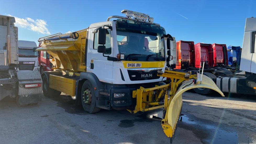 MAN TGM 18.250 EURO 6 - Snow removal vehicle: picture 2 MAN TGM 18.250 EURO 6 - Snow removal vehicle: picture 2