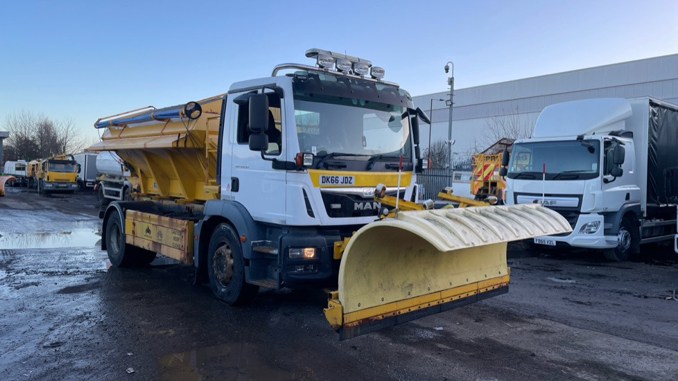 MAN TGM 18.250 EURO 6 - Snow removal vehicle: picture 1 MAN TGM 18.250 EURO 6 - Snow removal vehicle: picture 1