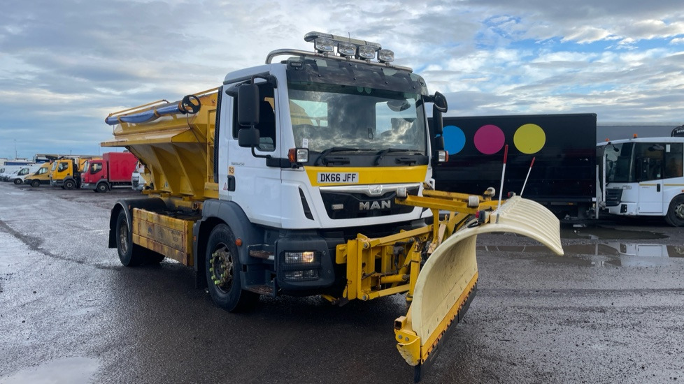 MAN TGM 18.250 EURO 6 - Snow removal vehicle: picture 1 MAN TGM 18.250 EURO 6 - Snow removal vehicle: picture 1