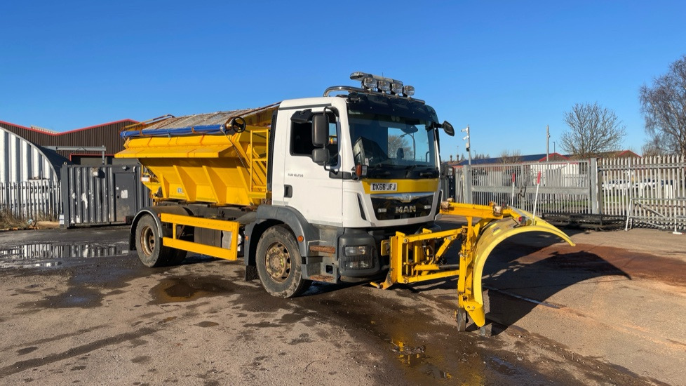 MAN TGM 18.250 EURO 6 - Snow removal vehicle: picture 1 MAN TGM 18.250 EURO 6 - Snow removal vehicle: picture 1