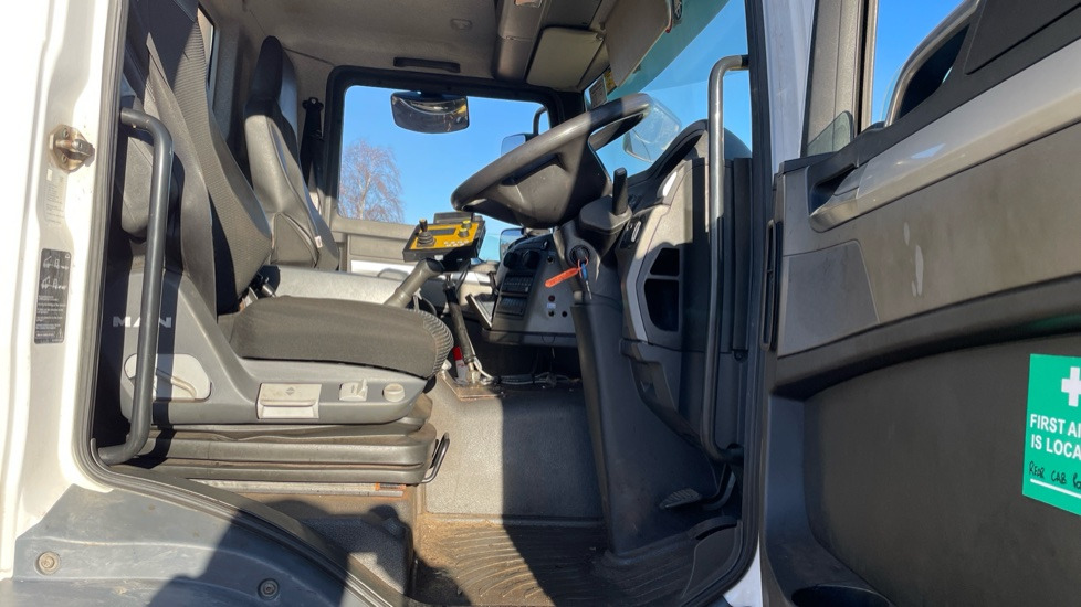 MAN TGM 18.250 EURO 6 - Snow removal vehicle: picture 5 MAN TGM 18.250 EURO 6 - Snow removal vehicle: picture 5