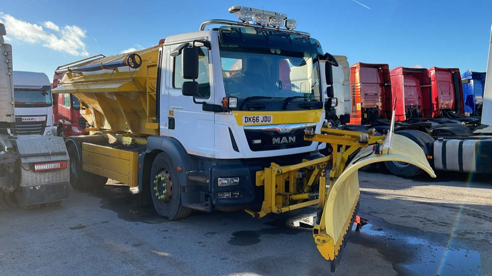 MAN TGM 18.250 EURO 6 - Snow removal vehicle: picture 1 MAN TGM 18.250 EURO 6 - Snow removal vehicle: picture 1
