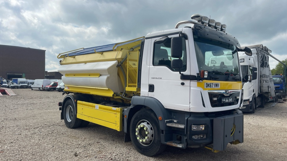 MAN TGM 18.250 - Snow removal vehicle: picture 1 MAN TGM 18.250 - Snow removal vehicle: picture 1