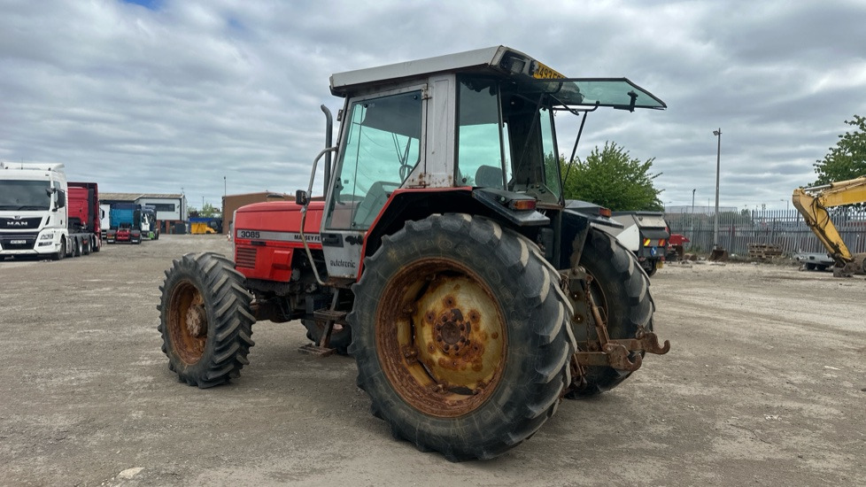 MASSEY FERGUSON 3085 AUTOTRONIC - Farm tractor: picture 3 MASSEY FERGUSON 3085 AUTOTRONIC - Farm tractor: picture 3