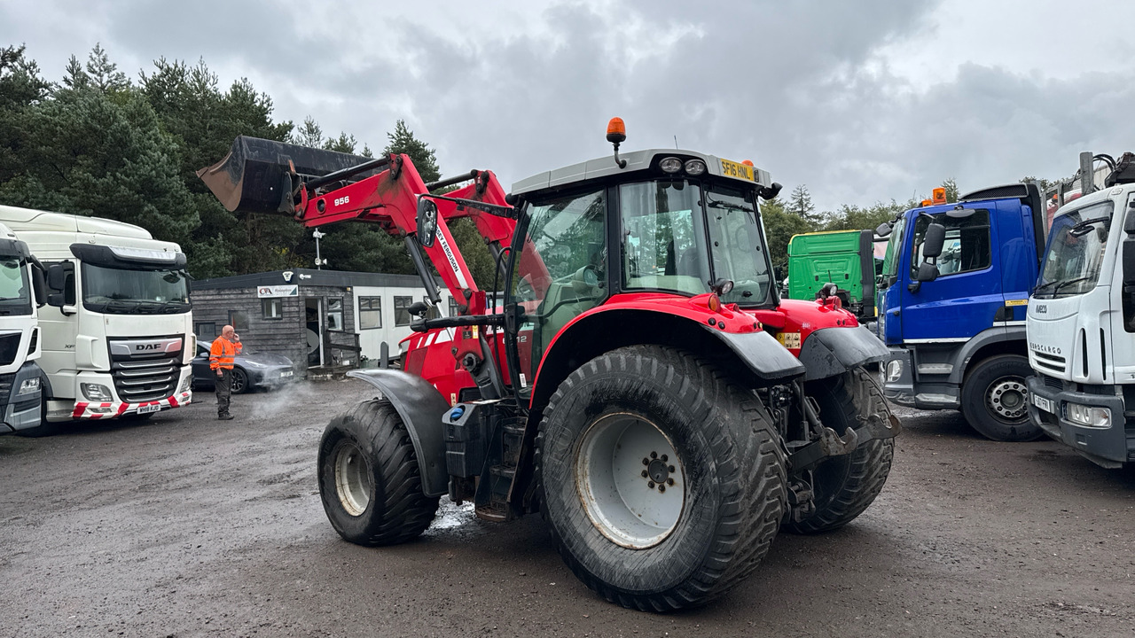 MASSEY FERGUSON 6612 DYNA-4 - Farm tractor: picture 3 MASSEY FERGUSON 6612 DYNA-4 - Farm tractor: picture 3